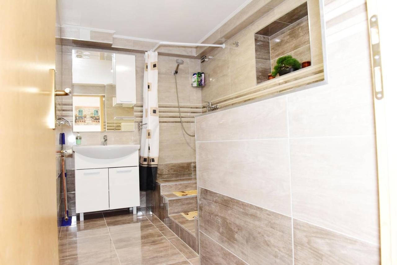 Apartman Bingo Йосипдол Екстериор снимка