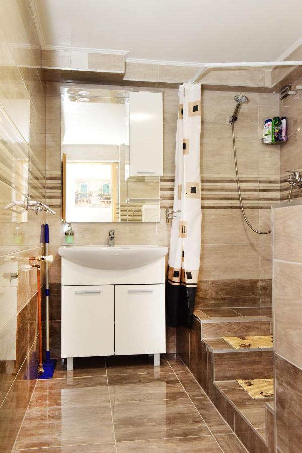 Apartman Bingo Йосипдол Екстериор снимка