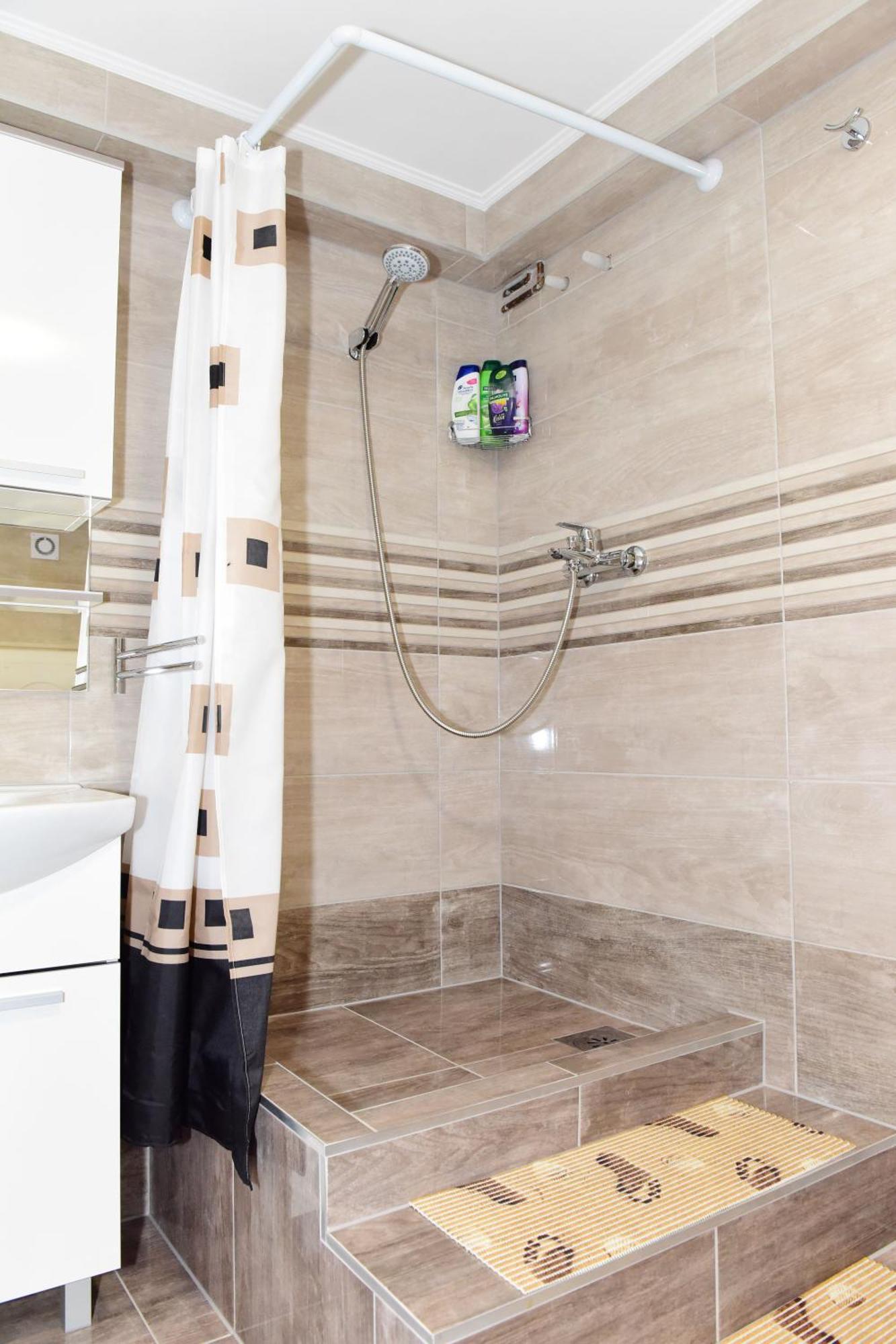 Apartman Bingo Йосипдол Екстериор снимка